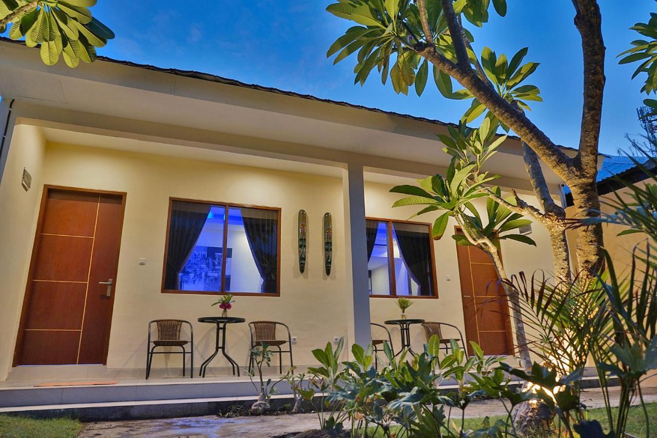 Sari Gili Bungalow Gili Air Exteriör bild